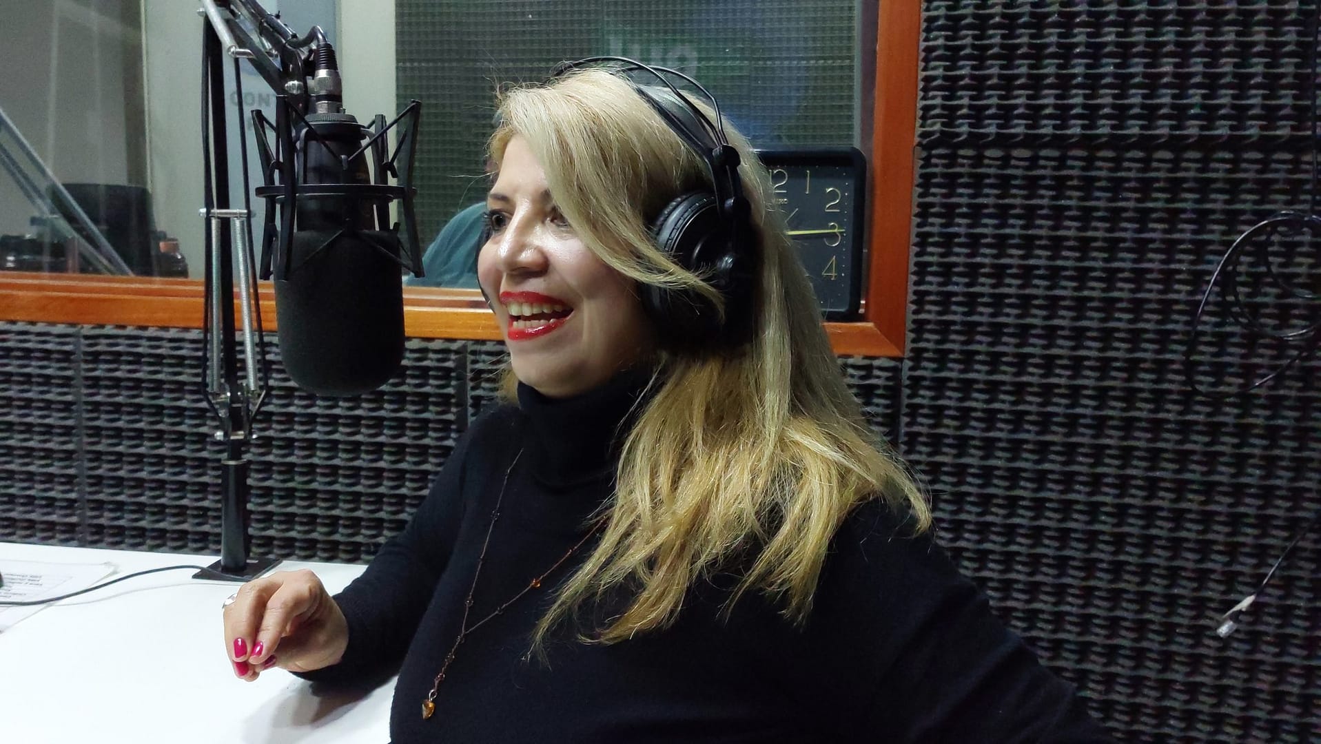 Verónica Cattaneo - AHIMSA