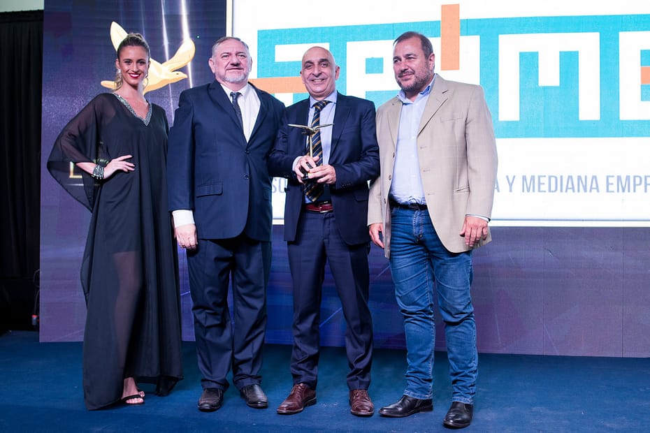 APYME recibe la distinción Premios Liderazgo