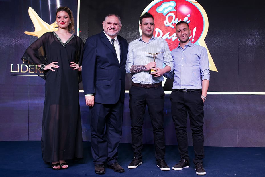 Qué Pasta! recibe la distinción Premios Liderazgo